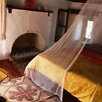 Konukevi Hiker's Inn-purple House Kaleüçağız